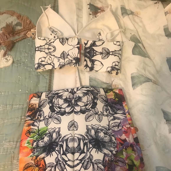 Clover Canyon birds on a feather skirt and top - Picture 7 of 7